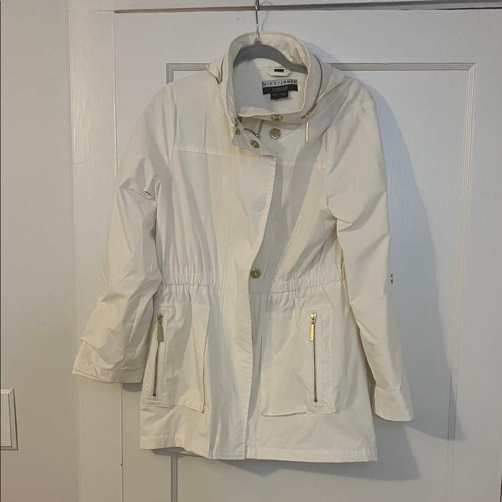 Nikki Jones Casual Utility (Rain Coat) in White (S/P)